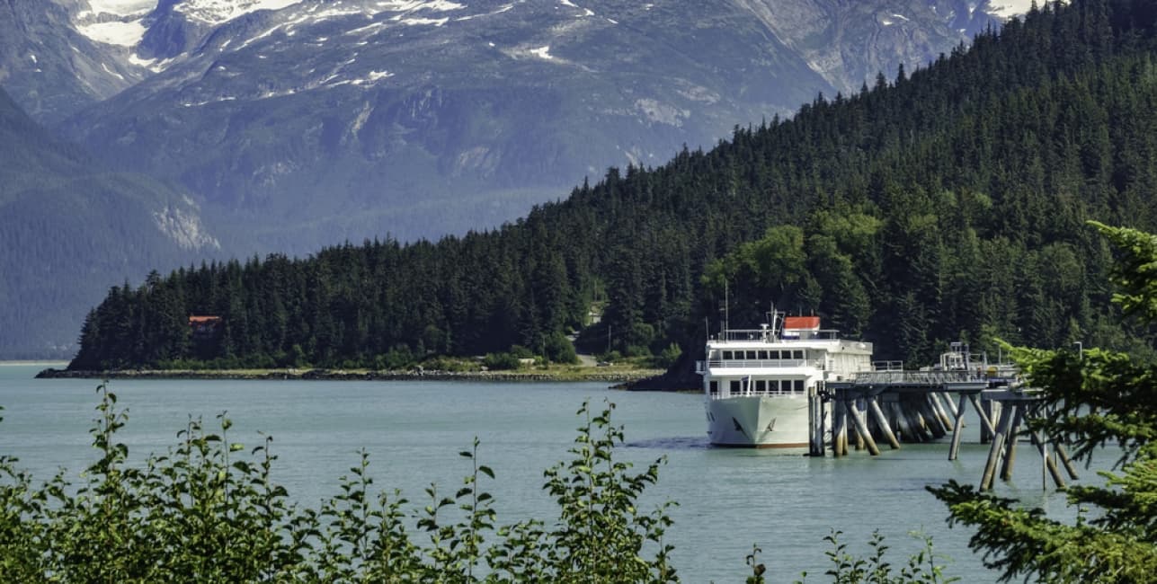 Alaska and Pacific Coast Rail and Sail with the Norwegian Jade®, a rail journey with Amtrak Vacations