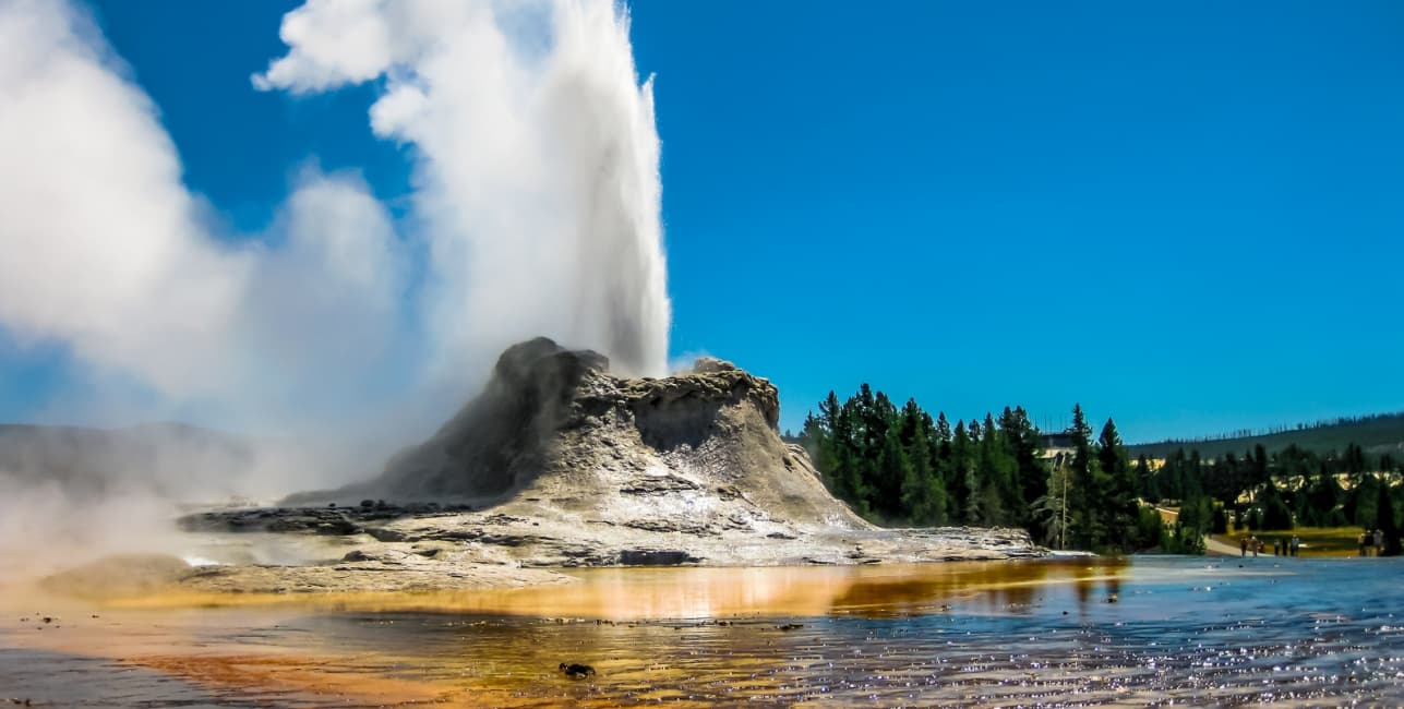 Arches and Canyonlands to Yellowstone with Canyon Spirit, a rail journey with Amtrak Vacations