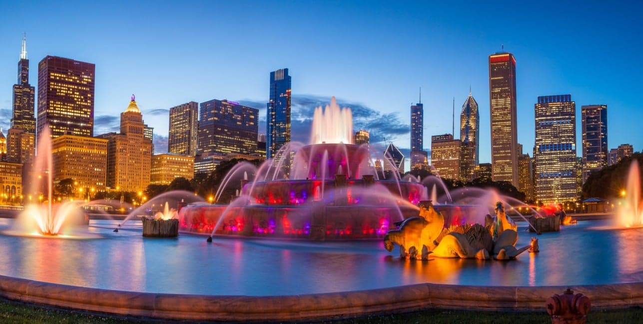Chicago Ultimate Getaway, a rail journey with Amtrak Vacations