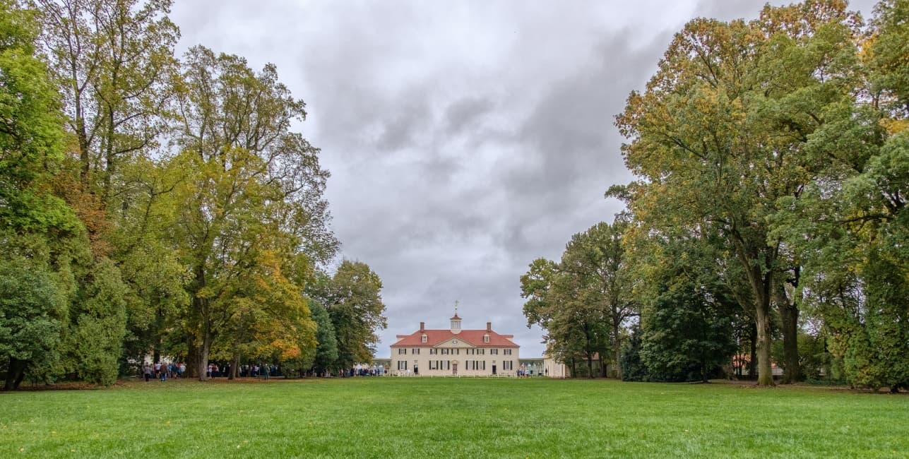 Mount Vernon and Washington DC Getaway, a rail journey with Amtrak Vacations