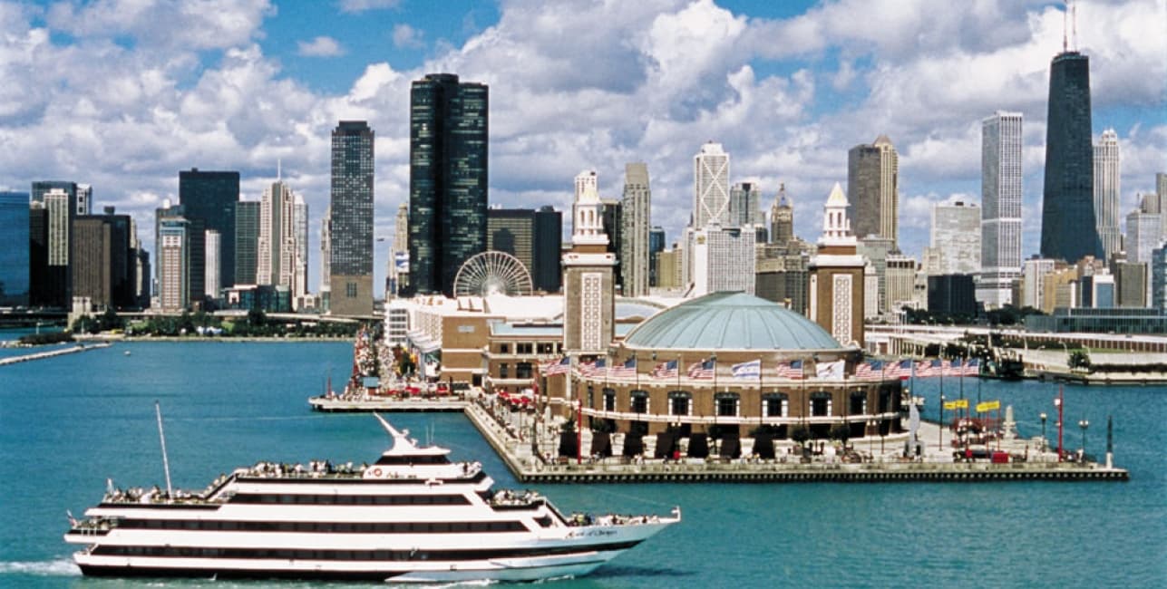 New York City Complete Getaway Roundtrip from Chicago, a rail journey with Amtrak Vacations