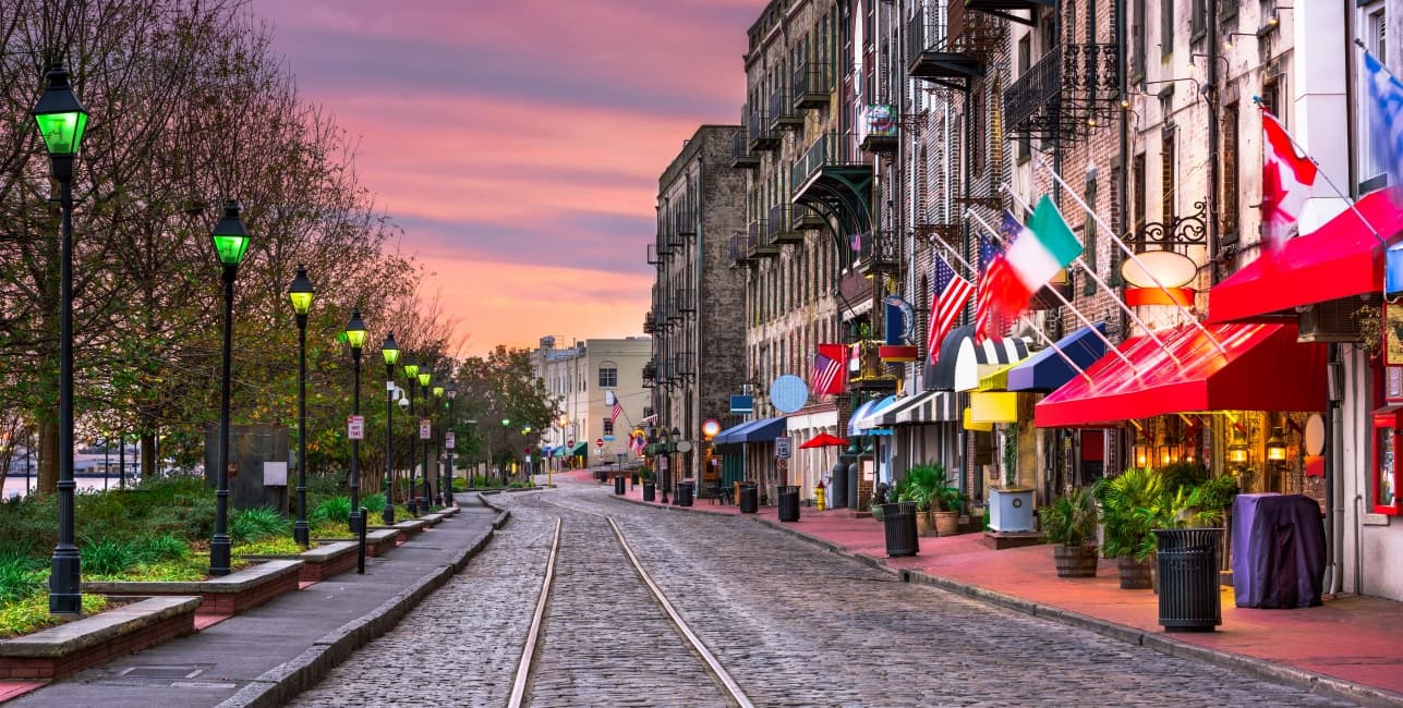 Savannah Getaway Roundtrip from Orlando, a rail journey with Amtrak Vacations