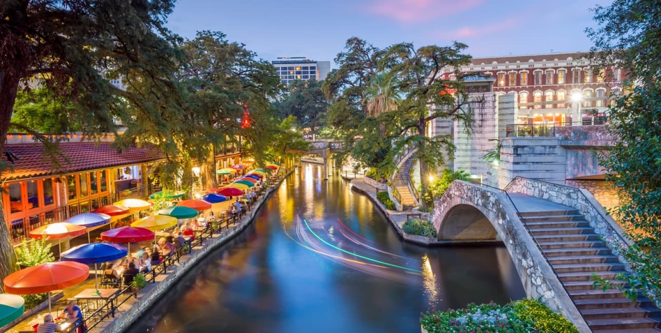 Texas Triangle Classic, a rail journey with Amtrak Vacations