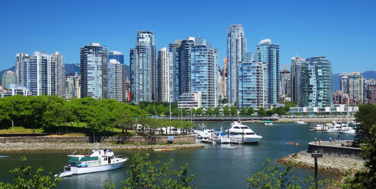 Vancouver Getaway Roundtrip from Seattle, a rail journey with Amtrak Vacations