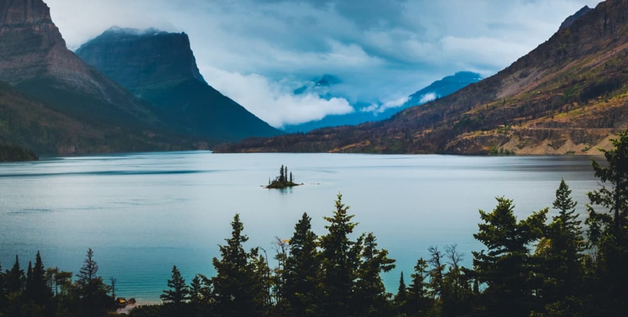 Whitefish and Glacier National Park Getaway Roundtrip from Seattle, a rail journey with Amtrak Vacations