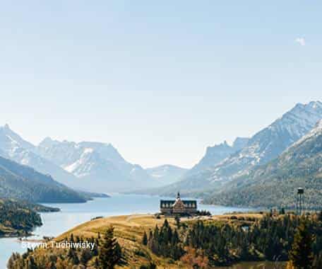 17 Day Scenic Lodges of the West with a Canadian Rockies Rail Experience, a rail journey with Anderson Vacations