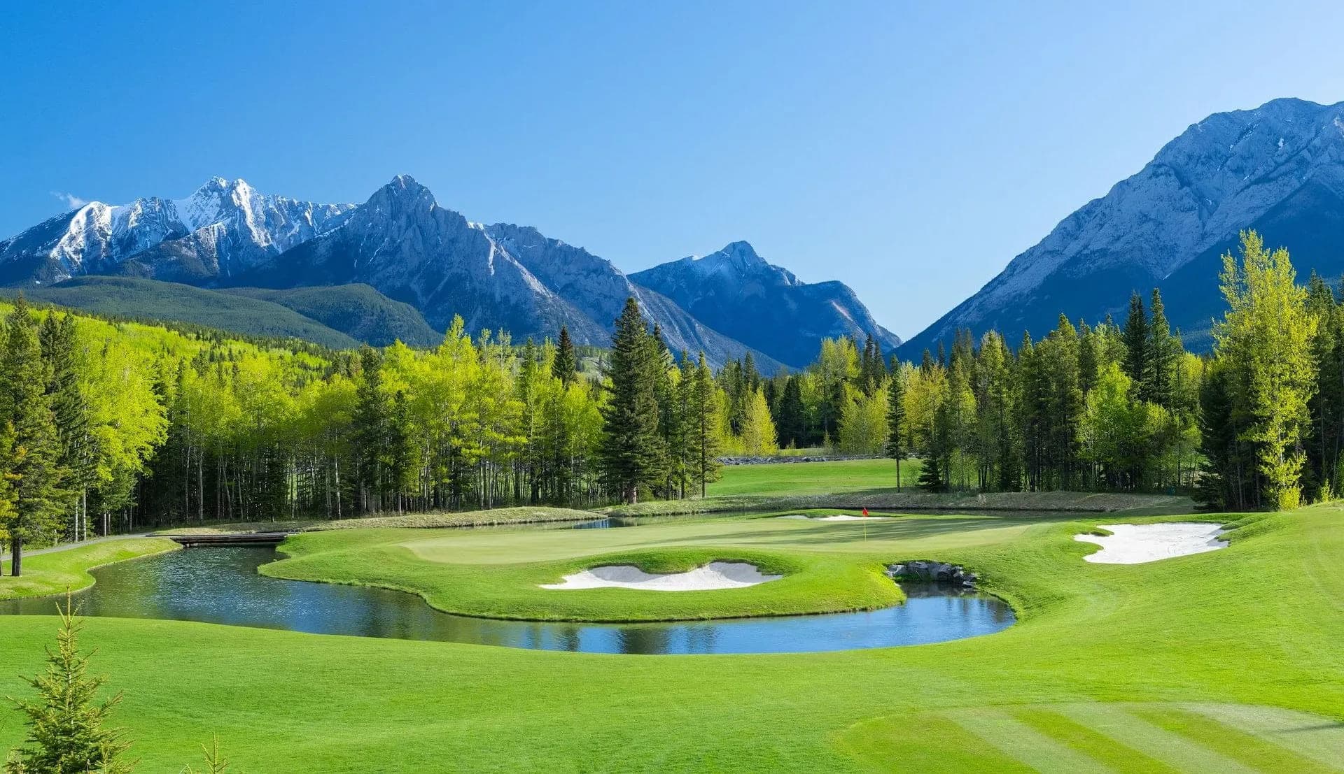 Rockies Kananaskis Golf, a rail journey with Canada Rail (canadarail.ca)