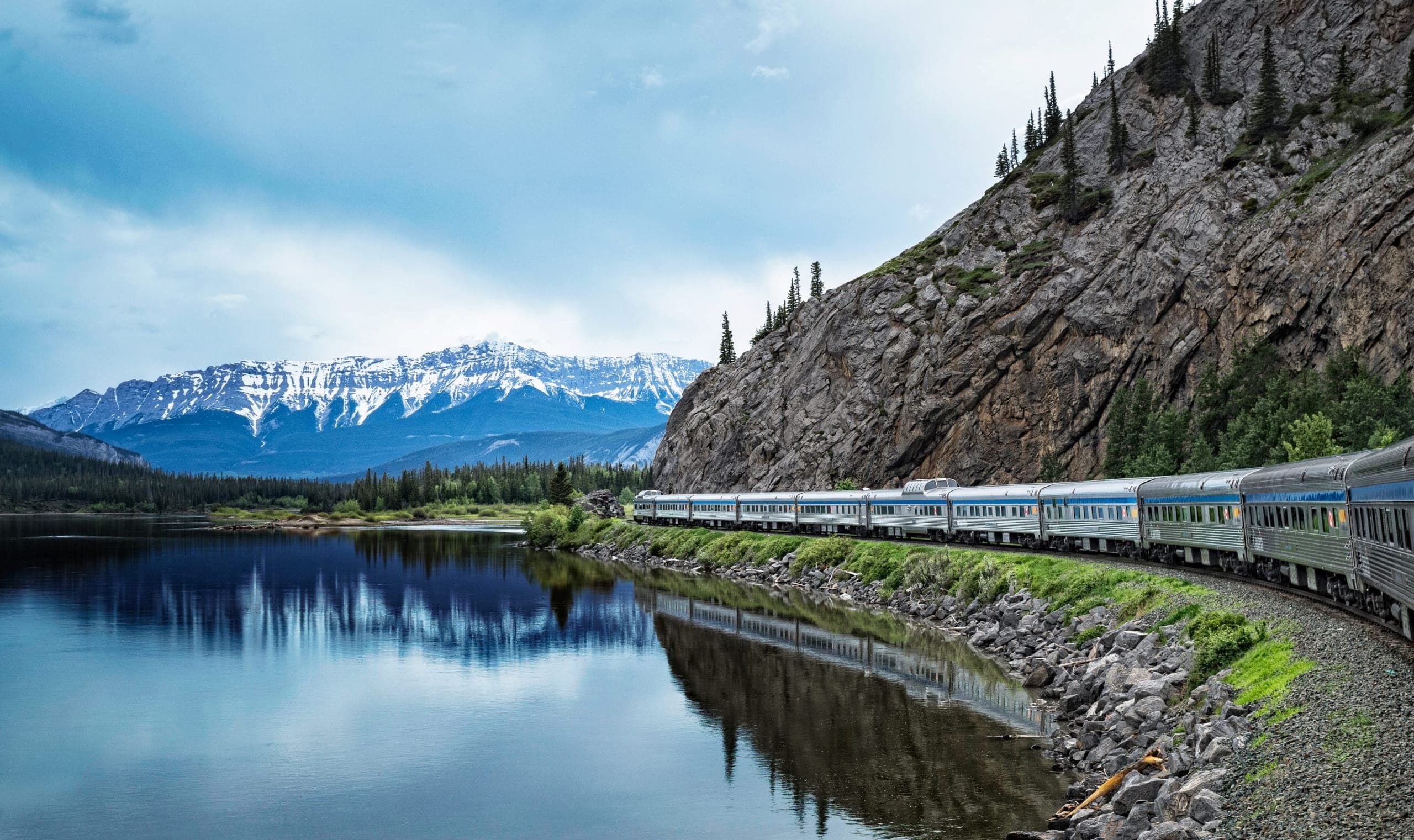 The Canadian Adventurer: Eastbound, a rail journey with Canada Rail (canadarail.ca)
