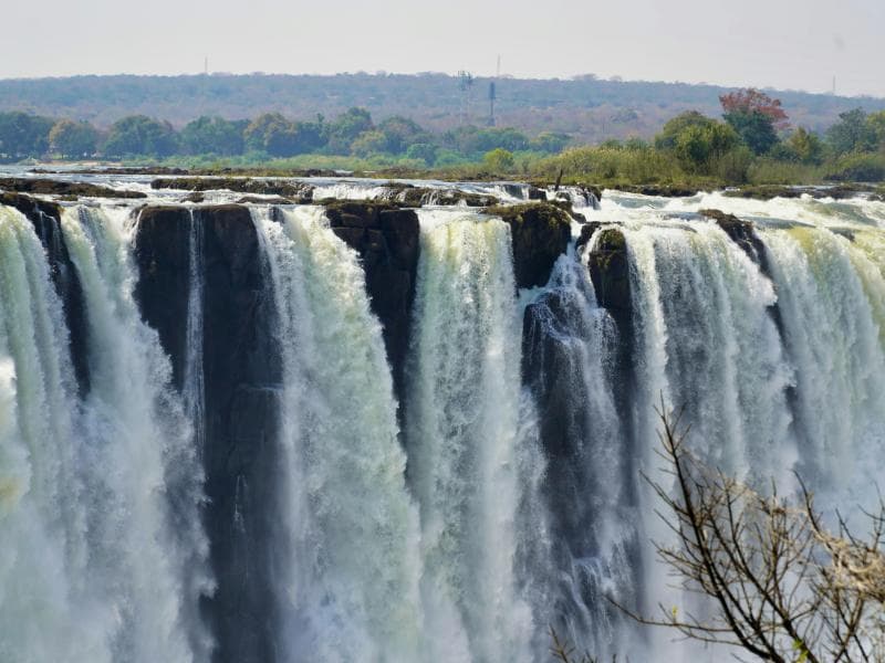 Rovos Rail : Pretoria - Victoria Falls, a rail journey with Discovery Trains