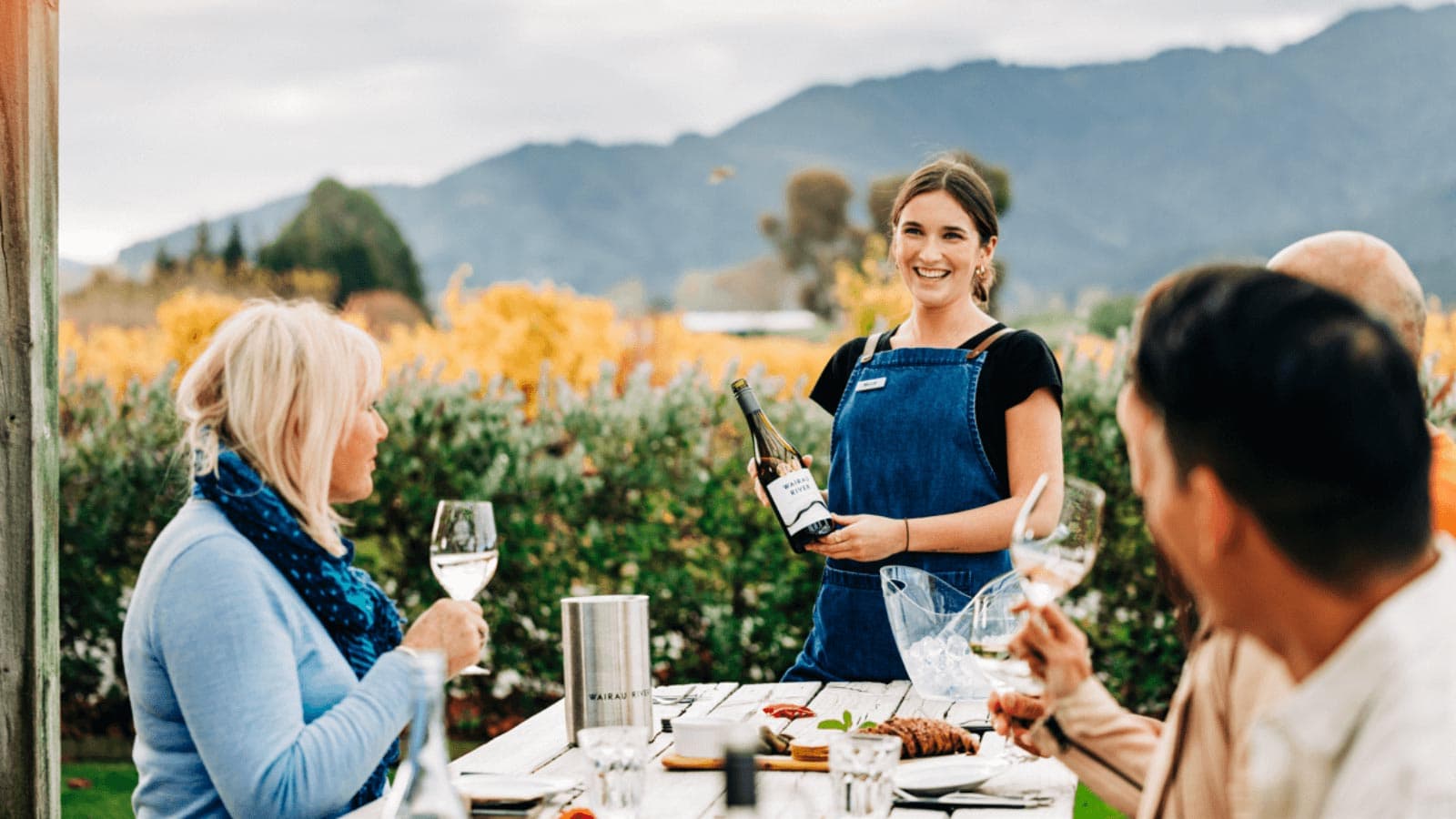 Signature | New Zealand Up Close Tour, a rail journey with Great Journeys New Zealand (KiwiRail)
