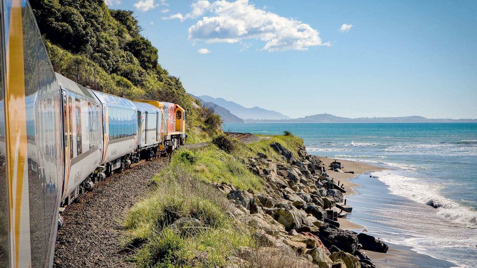 Signature | Captivating Coast Tour, Great Journeys New Zealand (KiwiRail)