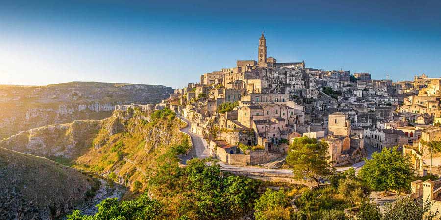 Explore Puglia, a rail journey with Great Rail Journeys