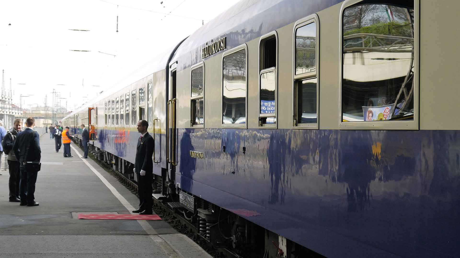 Christmas Markets from Budapest to Munich by Private Train, MIR Corporation
