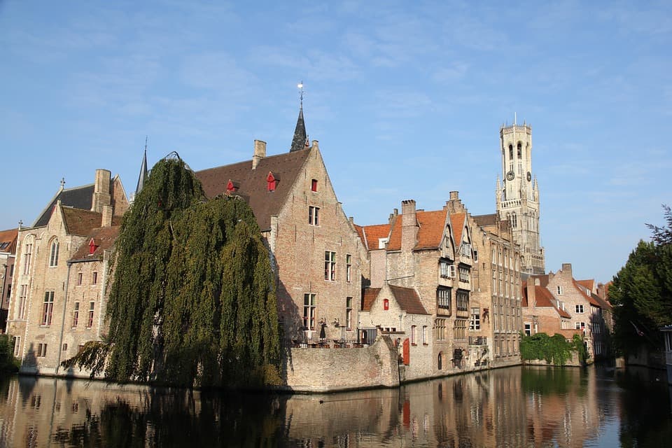 Bruges by First Class Rail, Planet Rail