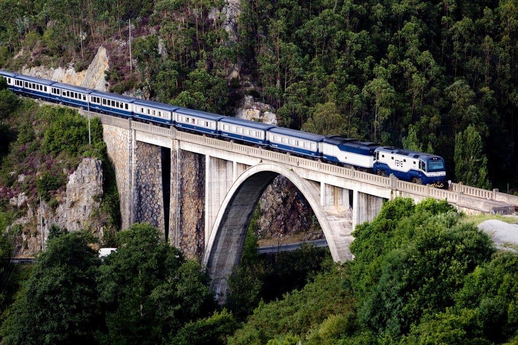 El Transcantábrico Gran Lujo – 9 night tour from London by First Class rail on daytime trains, Planet Rail
