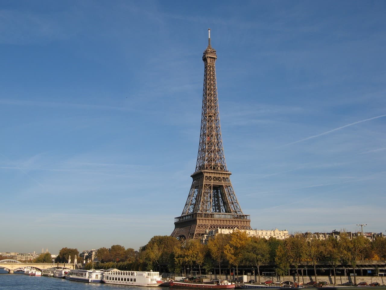 “A Tale of Two Cities” – London and Paris by First Class Rail, Planet Rail