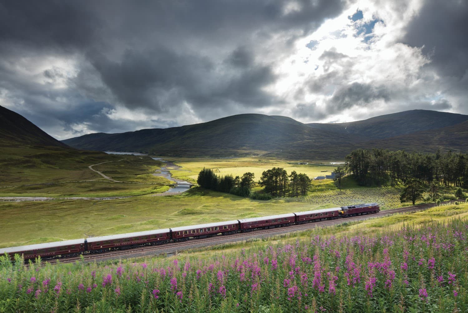 Belmond Royal Scotsman – Scotland's Classic Splendours, Planet Rail