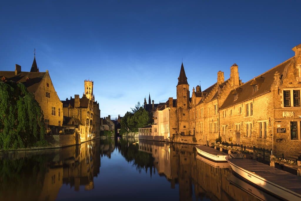 Bruges, railtour suisse