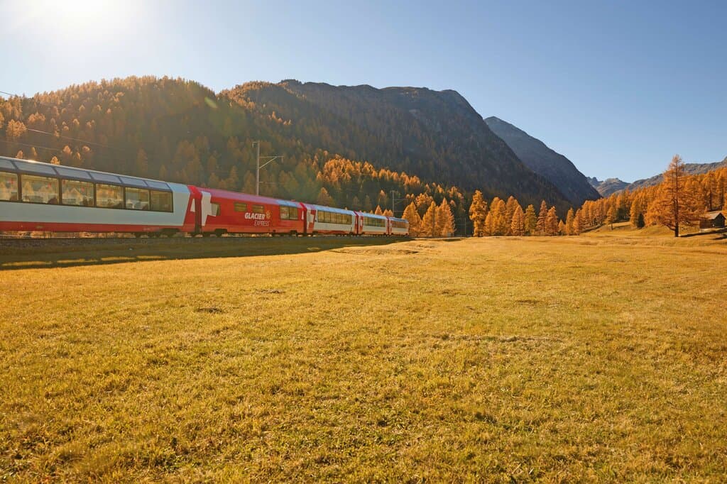 Glacier Express Chur - Brig, railtour suisse