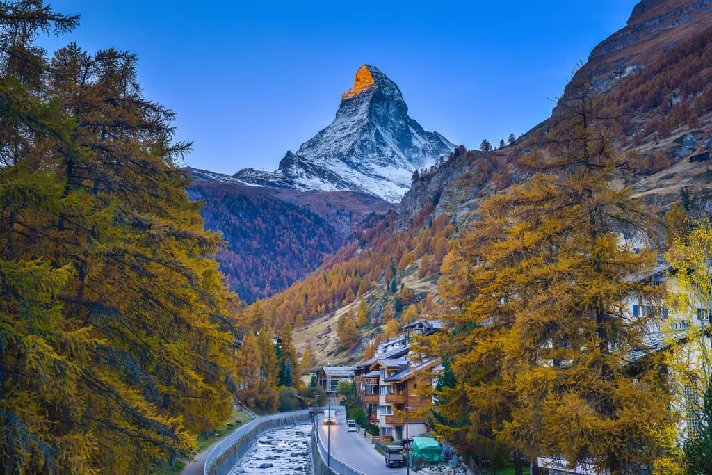 Glacier Express Chur - Zermatt (for international guests), railtour suisse