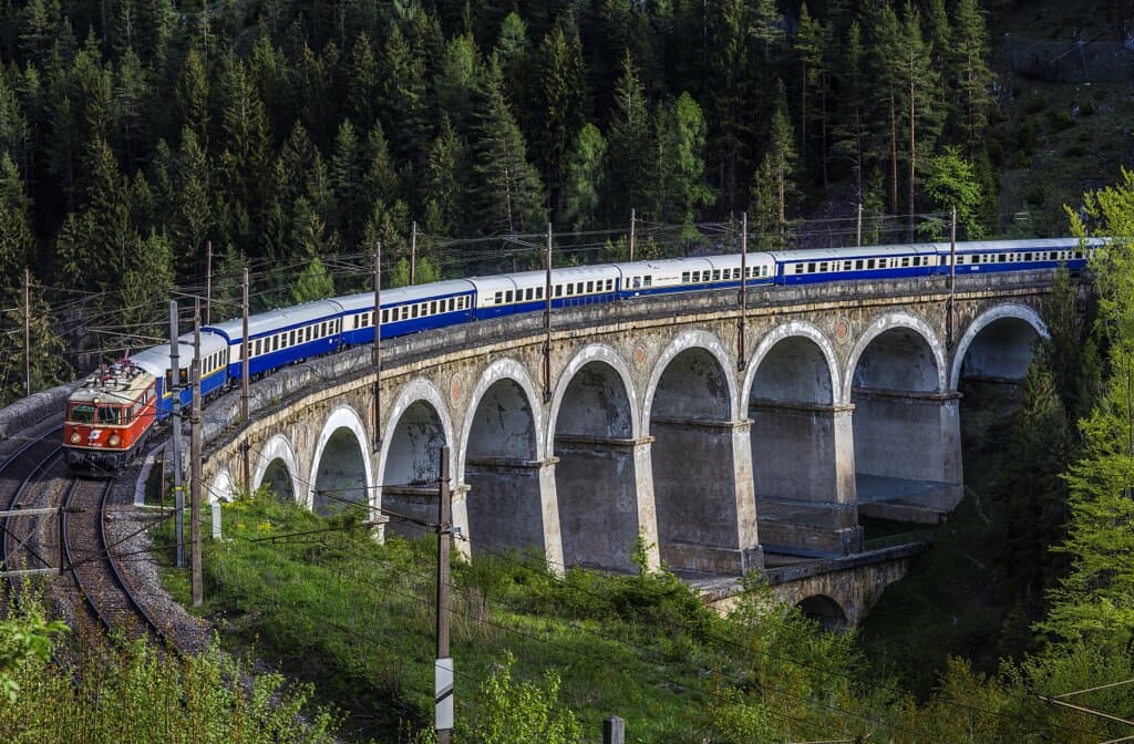 Golden Eagle Danube Express, railtour suisse