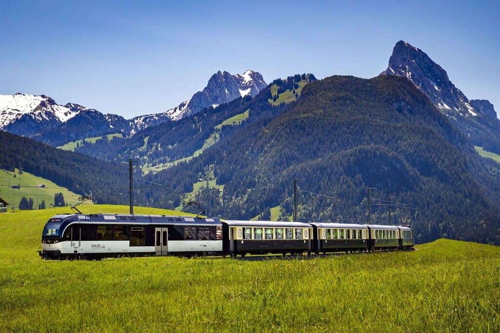 GoldenPass Belle Époque (for international guests), railtour suisse