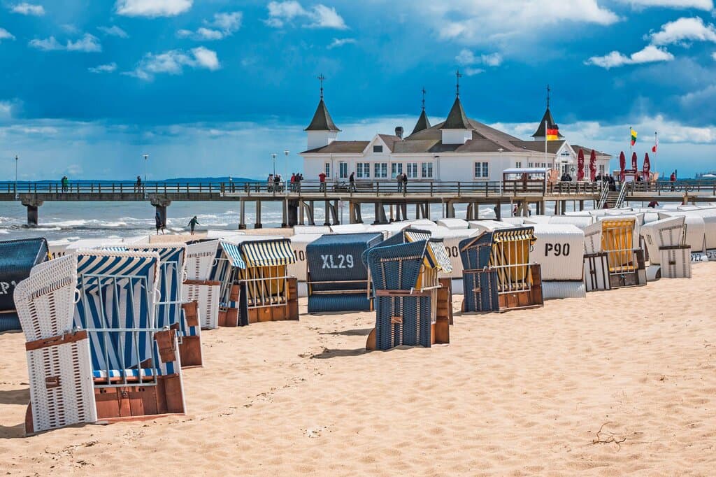 Rail tour around the North Sea and Baltic Sea by train, a rail journey with railtour suisse