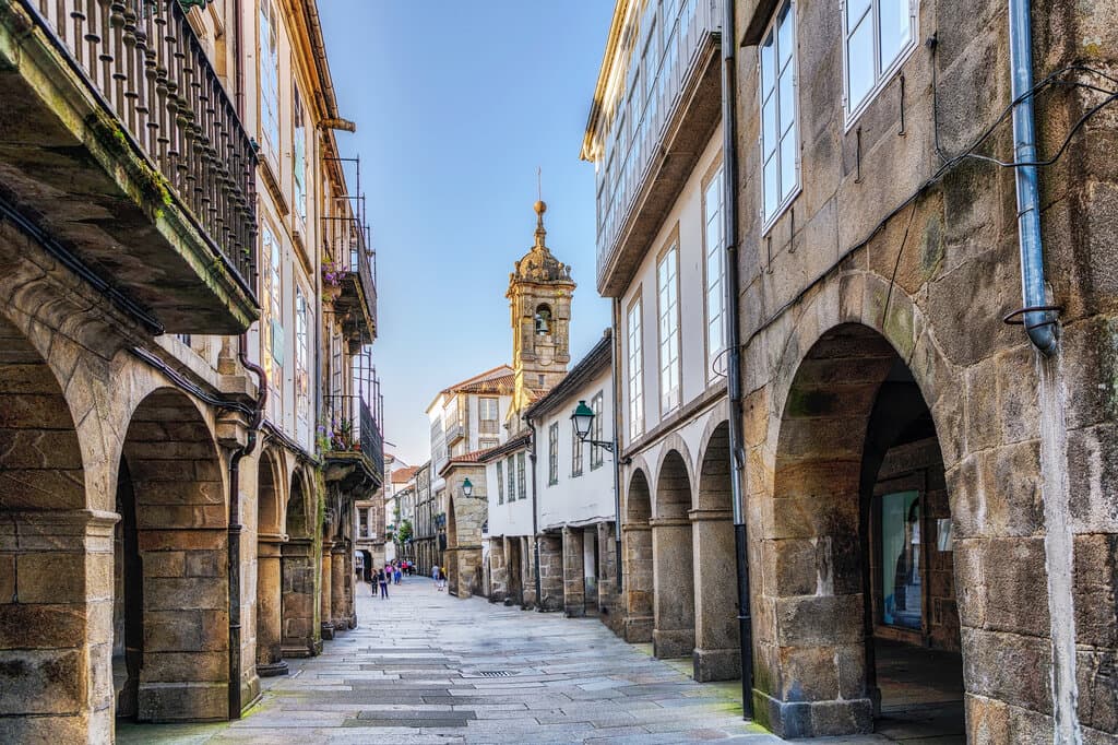 Train Journey Madrid to Santiago de Compostela, a rail journey with railtour suisse