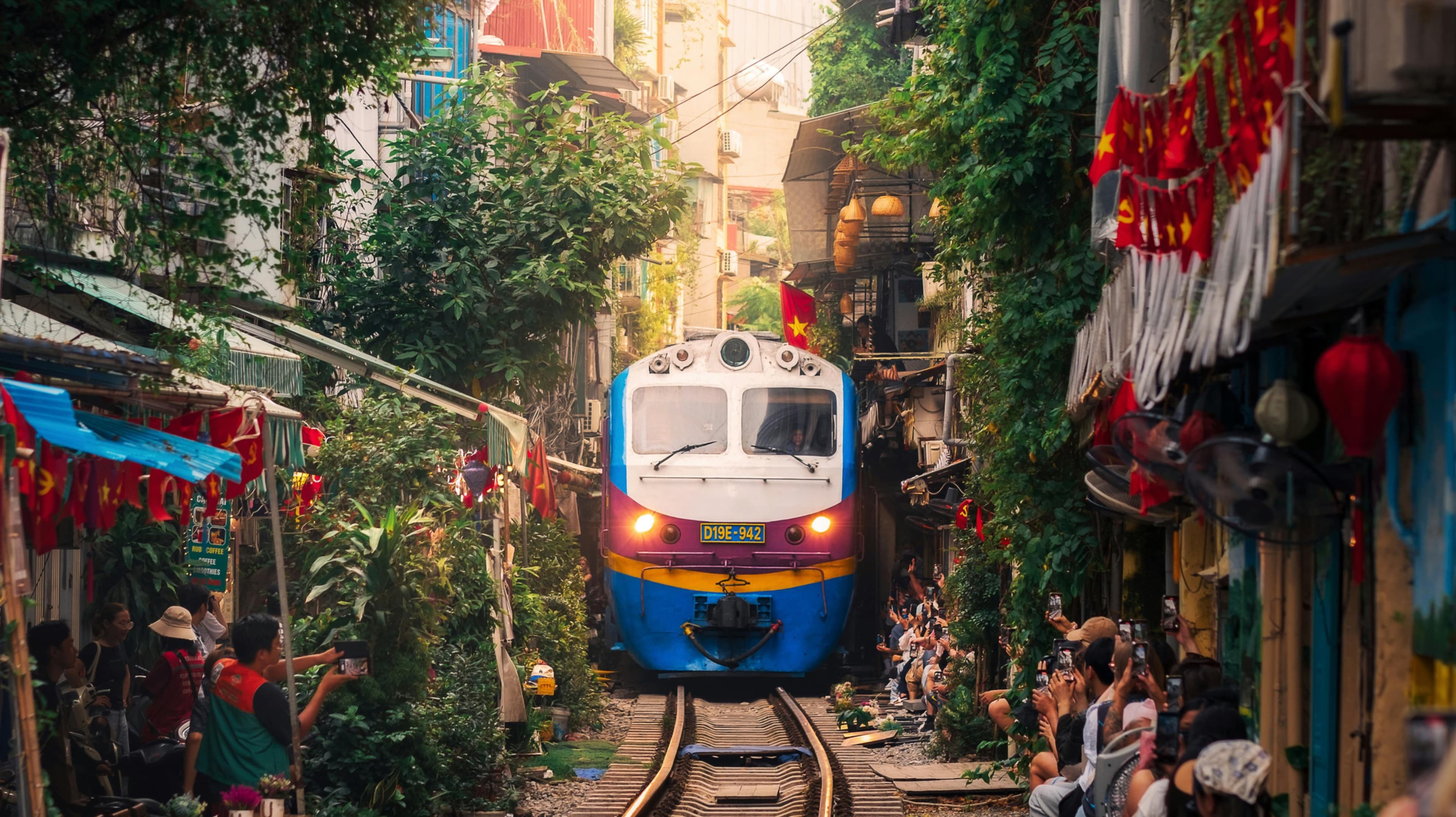 Ho Chi Minh to Hanoi – Vietnam by Rail, Railway Adventures