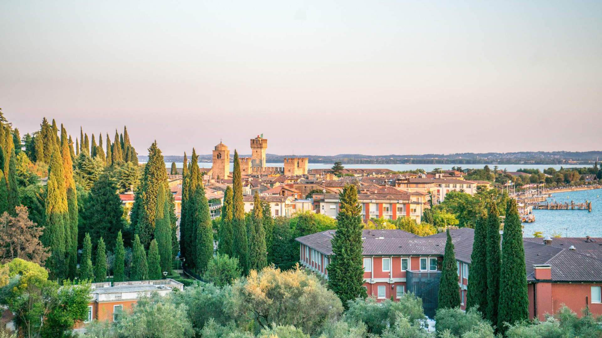 Venice and Lake Garda by Rail, Tailor Made Rail