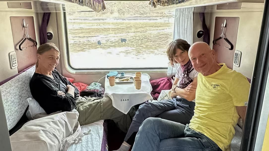12 Days Guangzhou Lhasa Namtso Everest Base Camp Tour by Tibet Train, Tibet Travel (Tibet Vista)