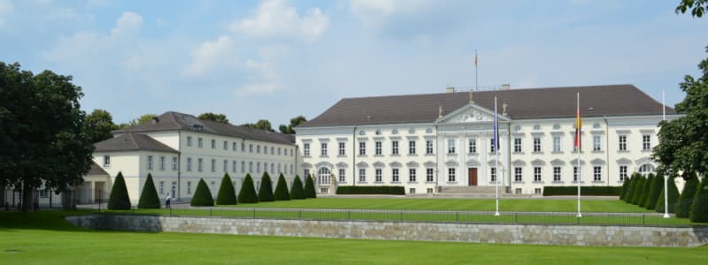 9-Day Imperial Europe Luxury Rail Tour (9R08), Travel to Europe (To-Europe)
