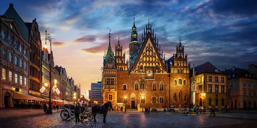 Historic Cities of Poland, Vacations By Rail