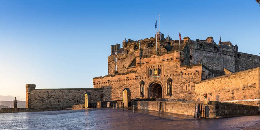 Premium England and Scotland, Vacations By Rail